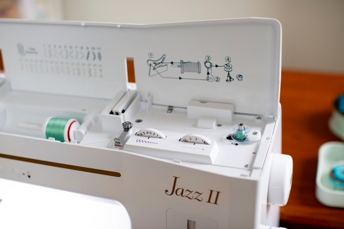 Baby Lock Jazz II (Jazz 2 / BLMJZ-2D) 12" throat sewing machine