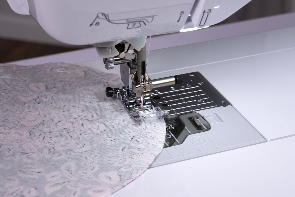 Baby Lock Luna Sewing & Embroidery Machine | Canada