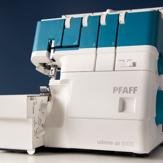 PFAFF® admire™ air 5000 Overlock Machine