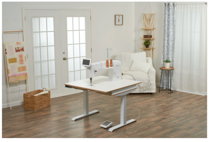 Baby Lock Regalia ST Long Arm Quilt- With Lift Table
